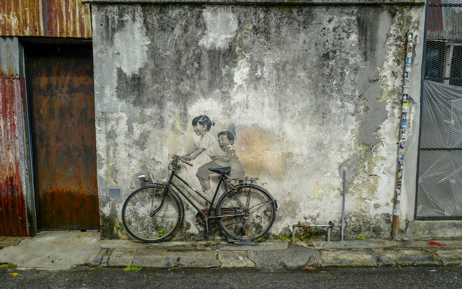 Heritage shophouses and street art in George Town, Penang, Malaysia